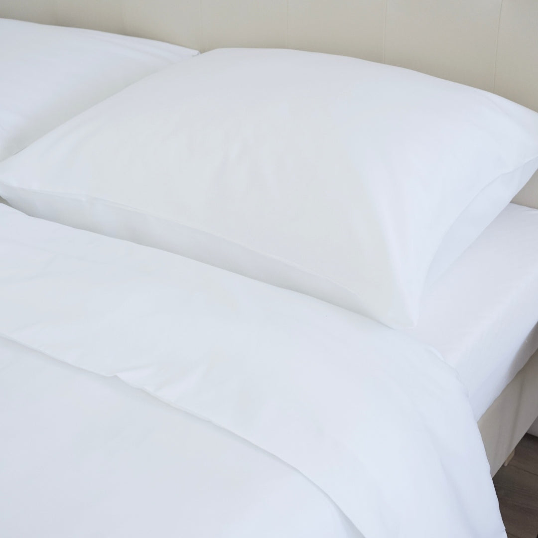 Weißes Satin-Bettlaken-Set, 100 % Baumwolle – mit Reißverschluss – 2er-Set – 130 g/m2