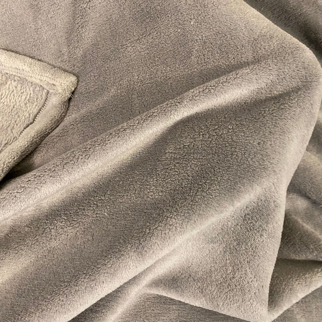 Cozy belebújós pléd ujjakkal - Szürke