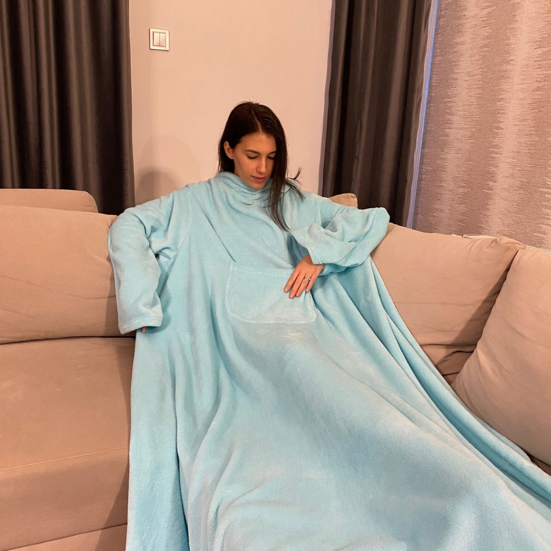 Cozy belebújós pléd ujjakkal - Türkizkék