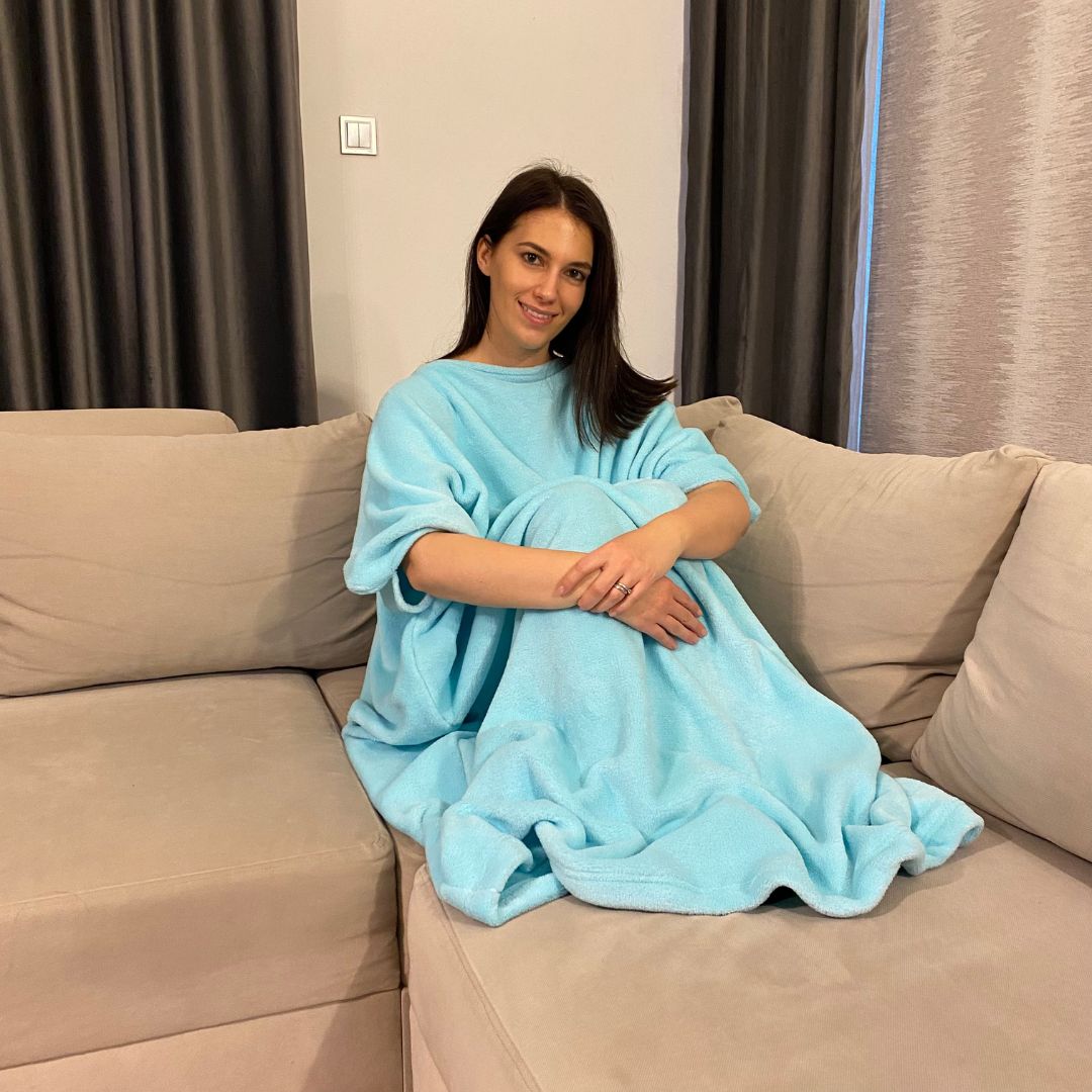 Beige polka dot bedspread