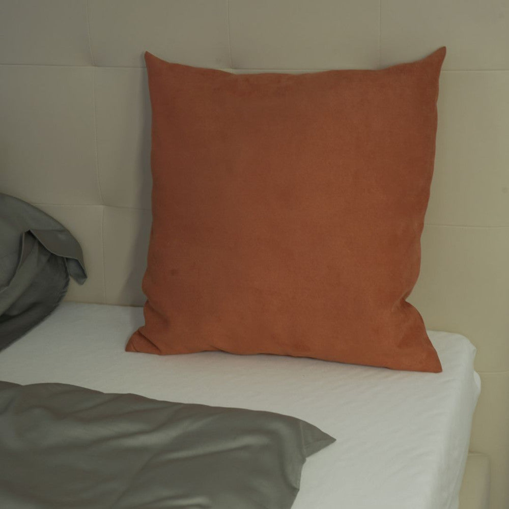 Dekokissen aus lachsfarbenem Samt – mit Einlage