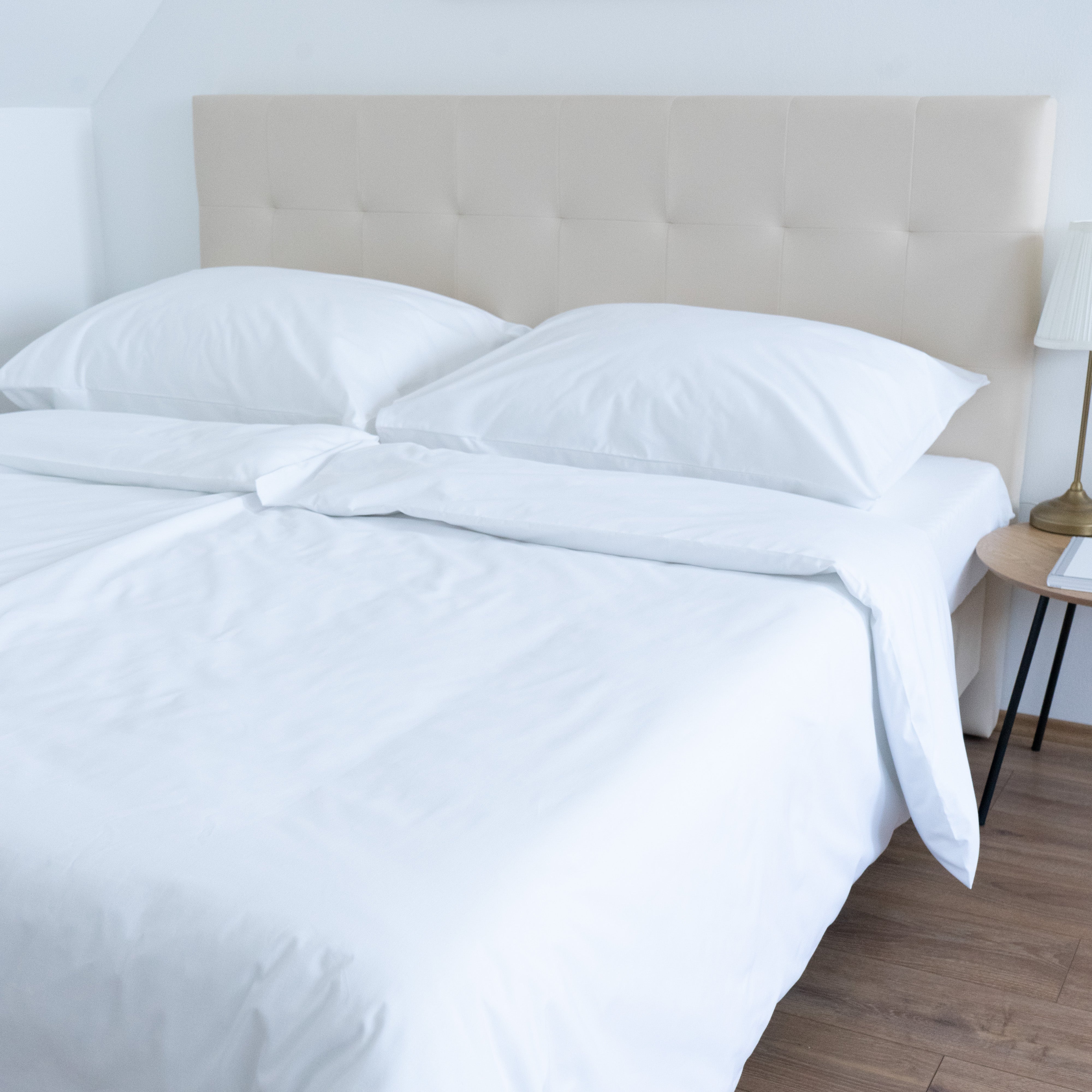 Hotel-Bettlakenset aus 100 % Baumwollleinen – Spannbettlaken – 2er-Set – 146 g/m² – verpackt