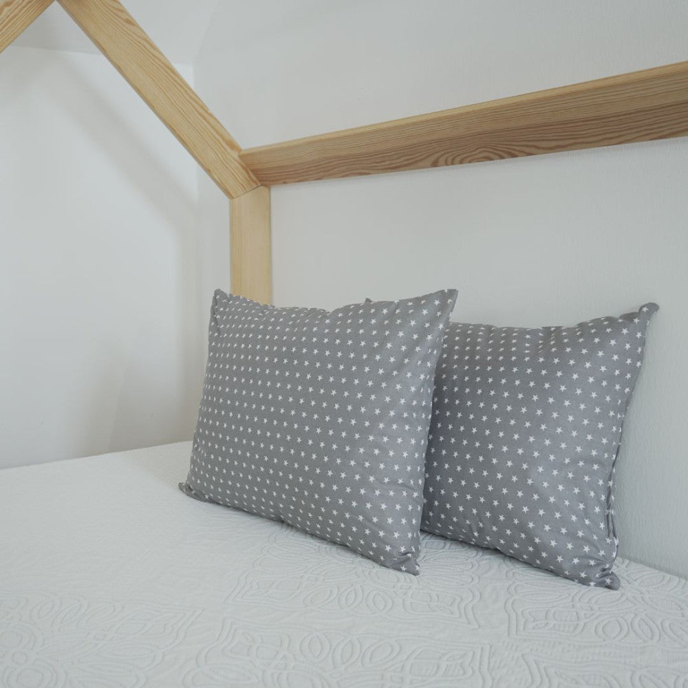 Gray star zippered pillow with insert