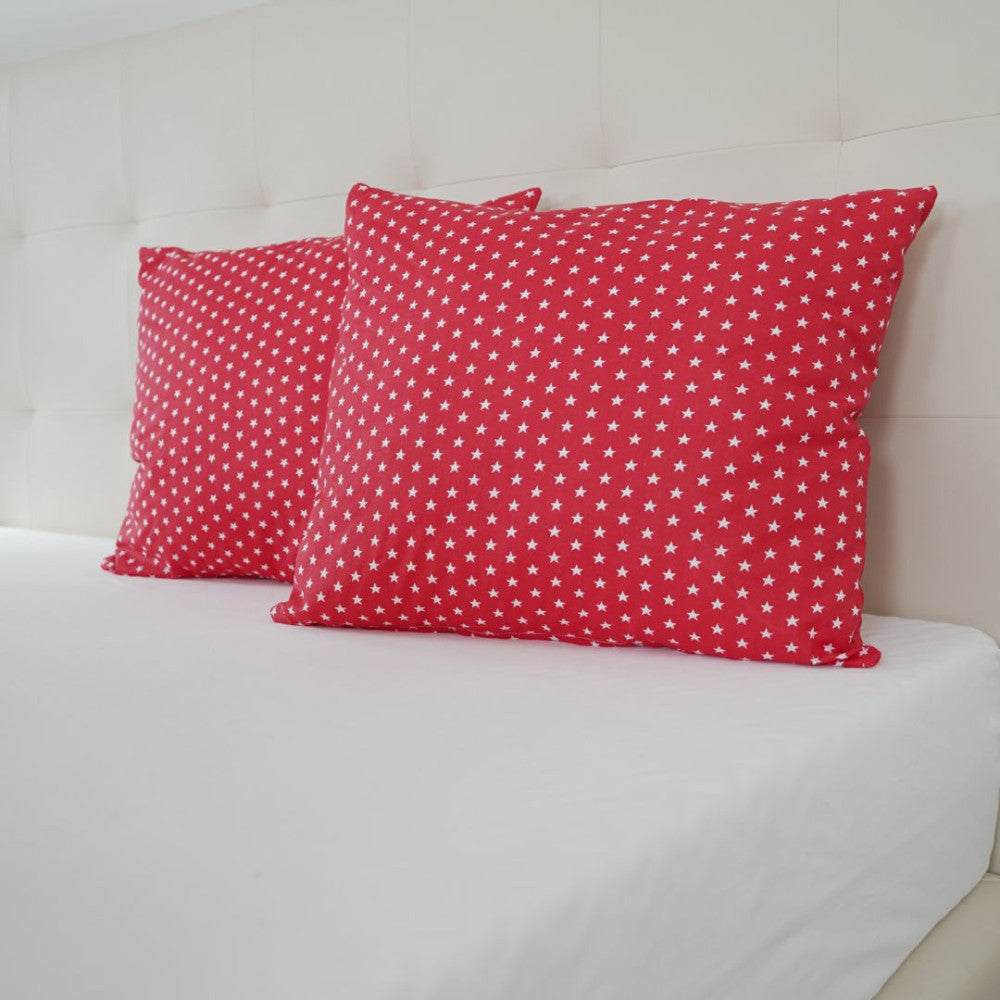 Red star zippered pillow with insert