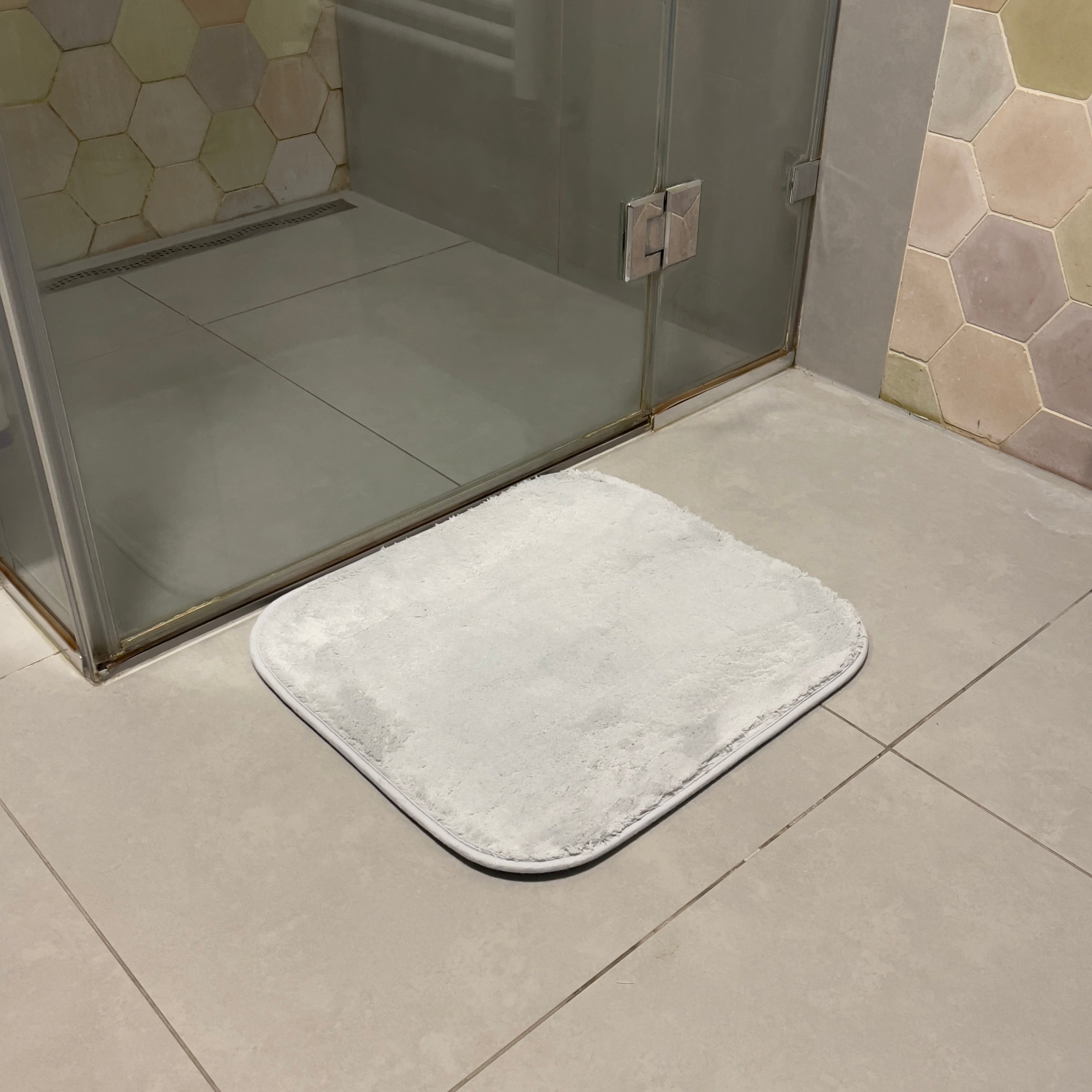 Light gray bathroom rug set - 2 pieces - 50x80, 40x50 cm