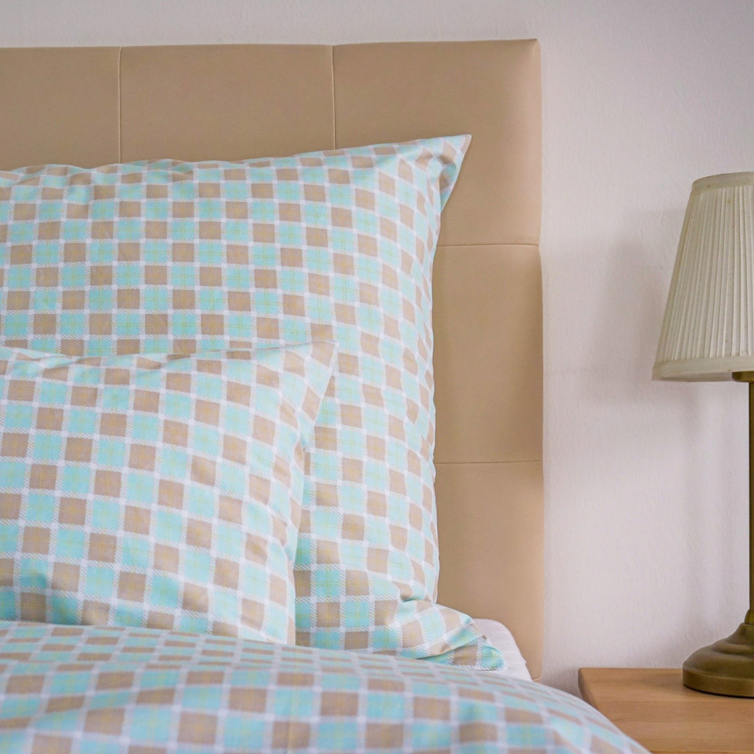 Cotton bed linen set - Light blue checkered
