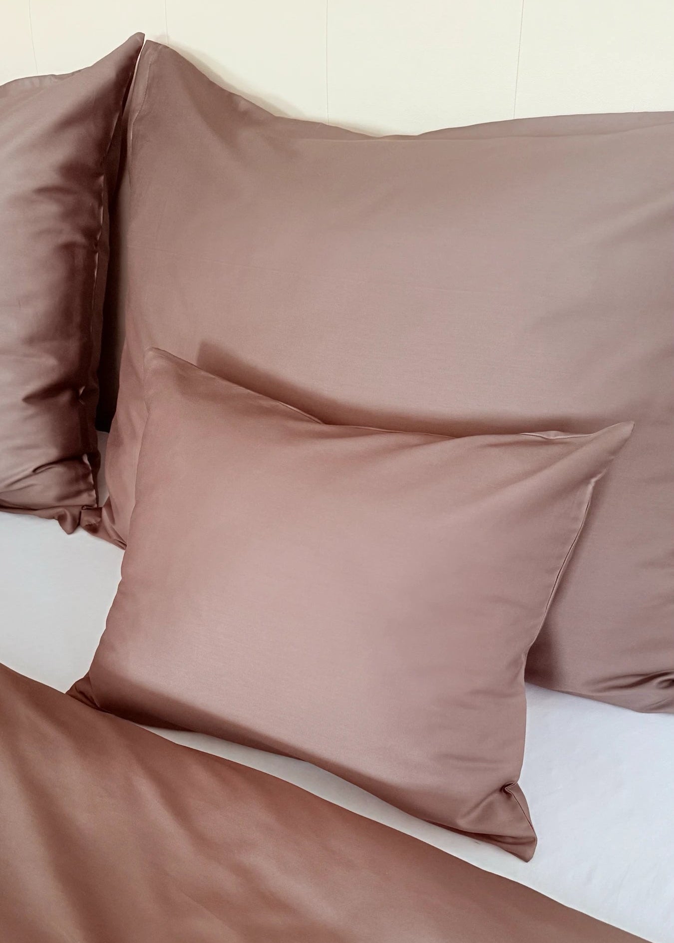 Mint solid satin bed linen set - TC 300