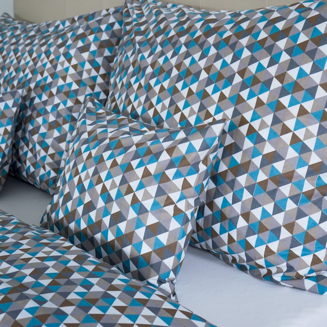 Cotton bed linen set - Blue triangle pattern