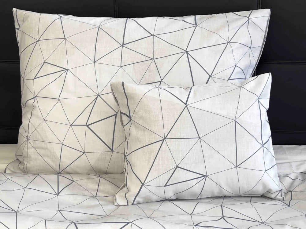 Kissenbezug aus Baumwollsatin – graues Muster