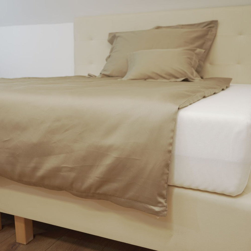 Kissenbezug aus Baumwollsatin mit englischer Kante - Haselnuss - TC 250