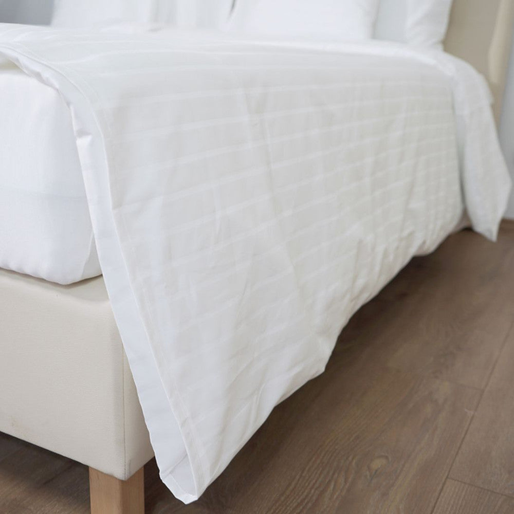 Hotel-Satin-Bettlaken mit Streifen – 80 % Baumwolle – 20 % PE – Spannbettlaken – 3er-Set – 150 g/m² – verpackt