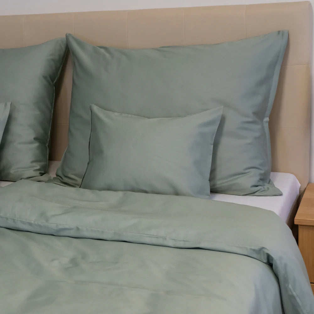 Menta színű szatén párnahuzat - TC 300