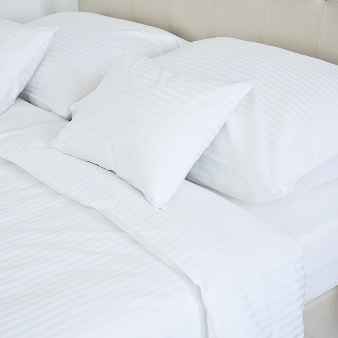 Hotel-Damast-Bettwäscheset mit 1 cm Streifen, 100 % Baumwolle, Spannbettlaken, 3-teilig, 140 g/m²
