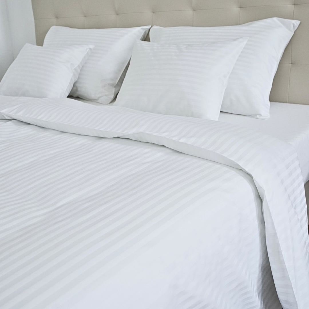 Hotel-Damast-Bettwäscheset mit 1 cm Streifen, 100 % Baumwolle, Spannbettlaken, 3-teilig, 140 g/m²