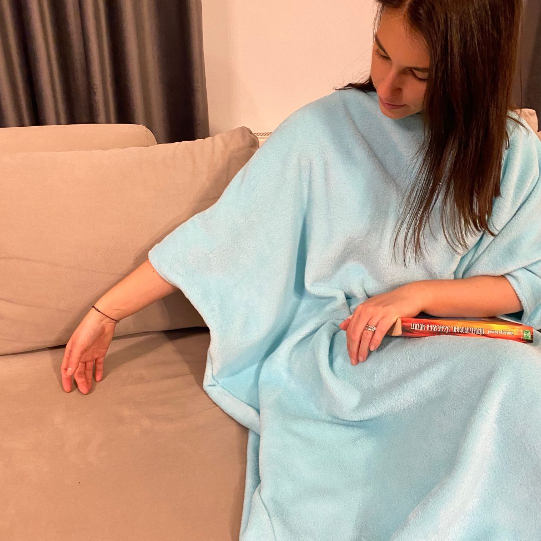 Beige polka dot bedspread