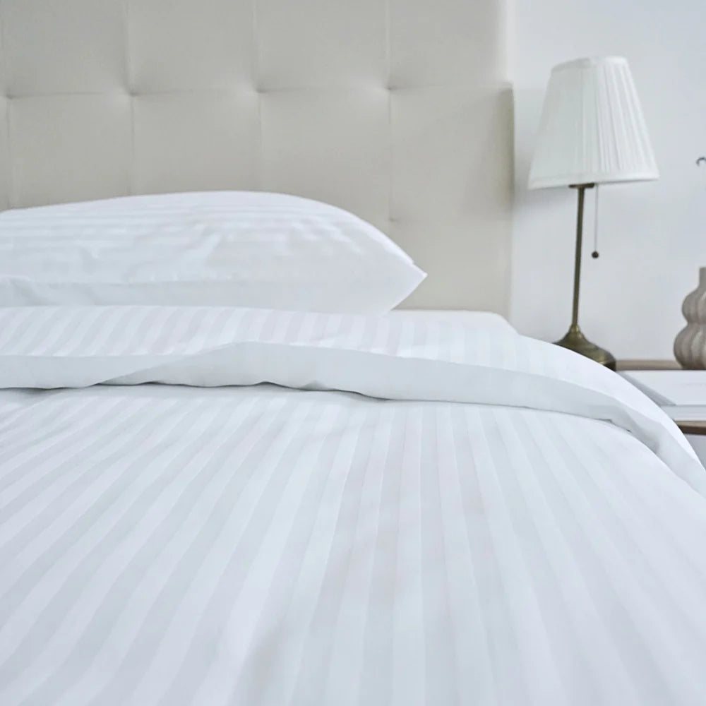 Hotel-Damast-Bettwäscheset mit 1 cm Streifen, 100 % Baumwolle, Spannbettlaken, 2er-Set, 140 g/m²