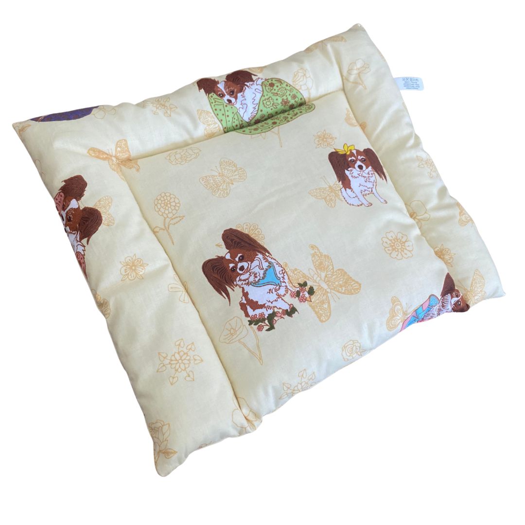 Beige dog quilted flat children's pillow