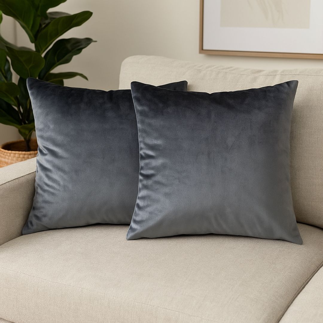 Moss green velvet decorative cushion - with insert - set of 2 - 45x45 cm