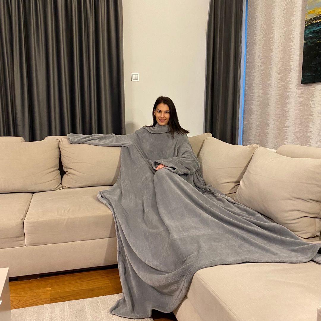 Beige polka dot bedspread