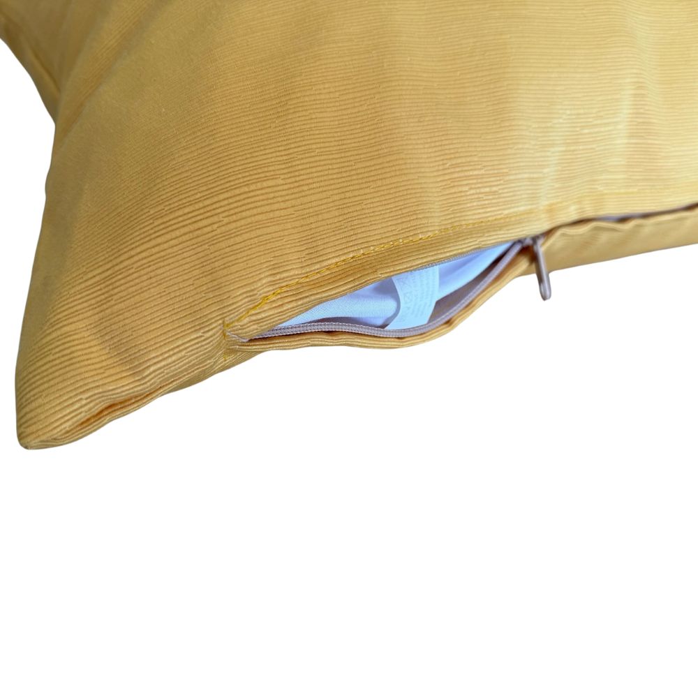 Decorative cushion (with insert) 45x45 cm (cream)