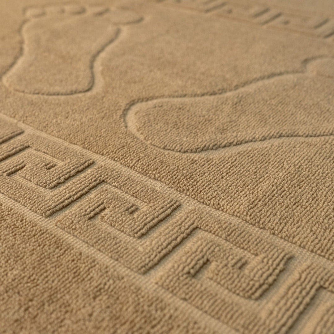 Bathtub exit - beige with footrest - 600 gr/m2