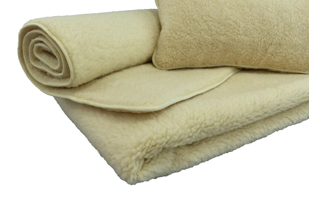 Gyapjú Euro garnitúra kétoldalas - 600 gr/m2