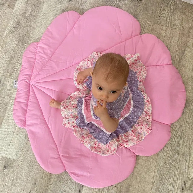 Shell children's play mat and blanket - dark pink