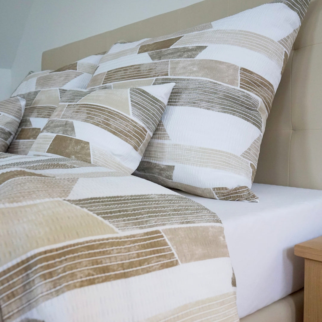 Krepp ágyneműhuzat garnitúra - Barna mintás