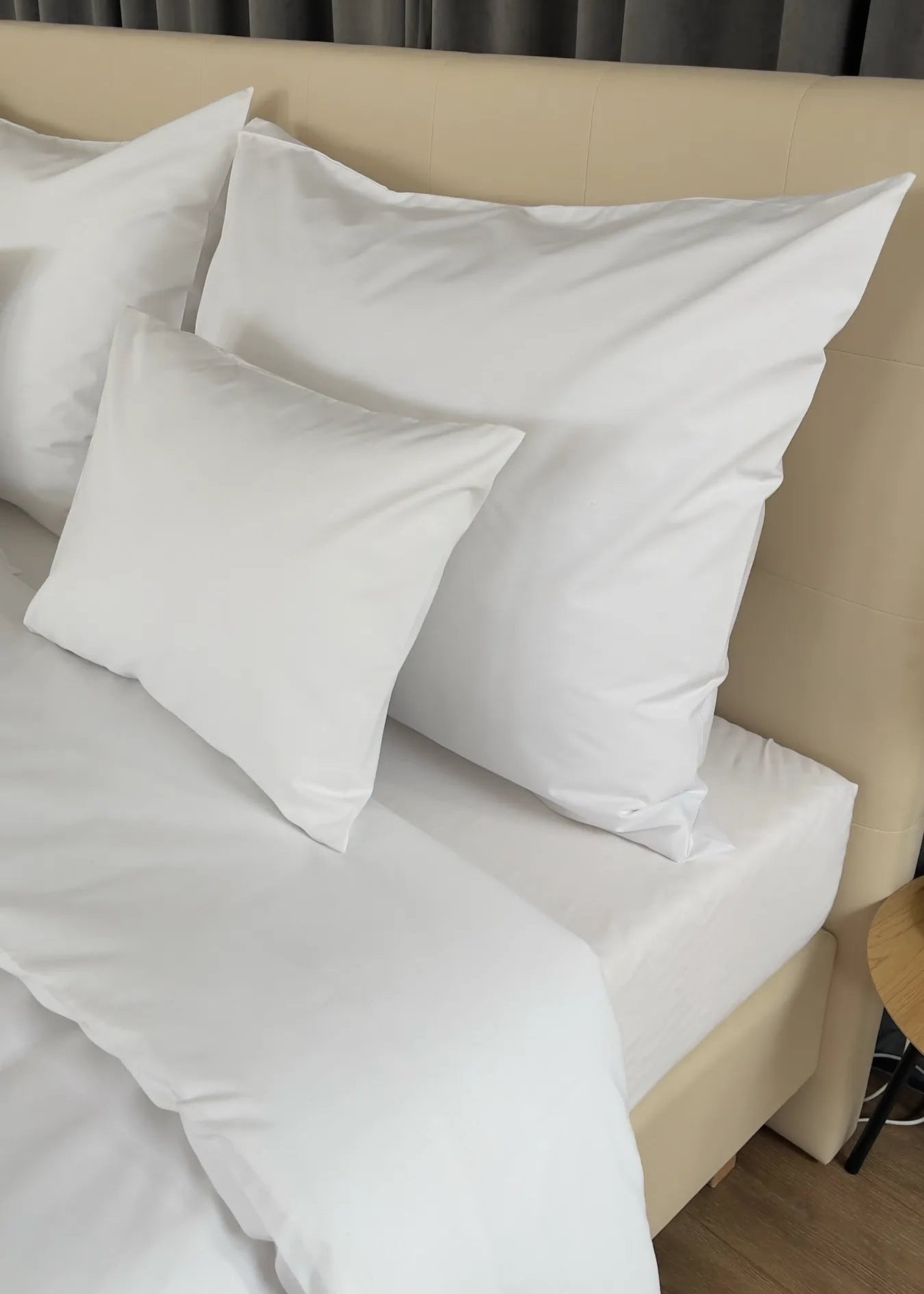 Hotel 100% cotton linen bed sheet set - fitted - set of 2 - 146 gr/m2 - packaged