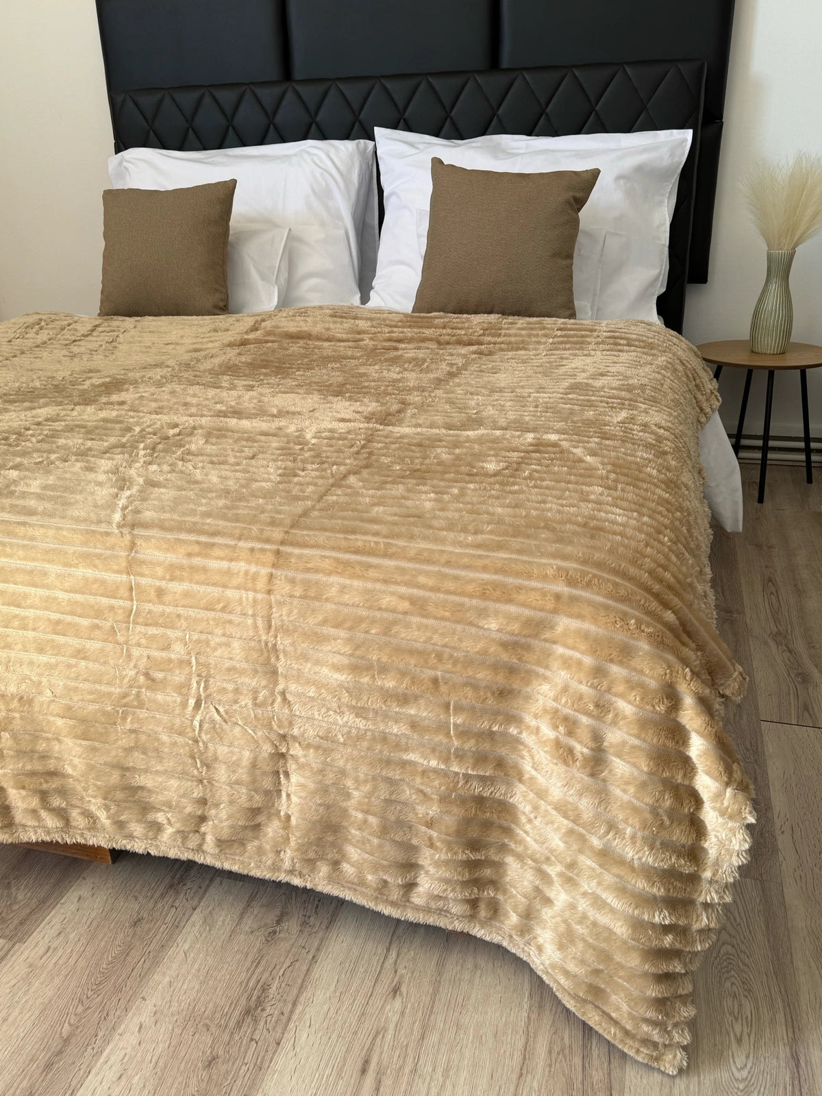 Medium brown soft blanket