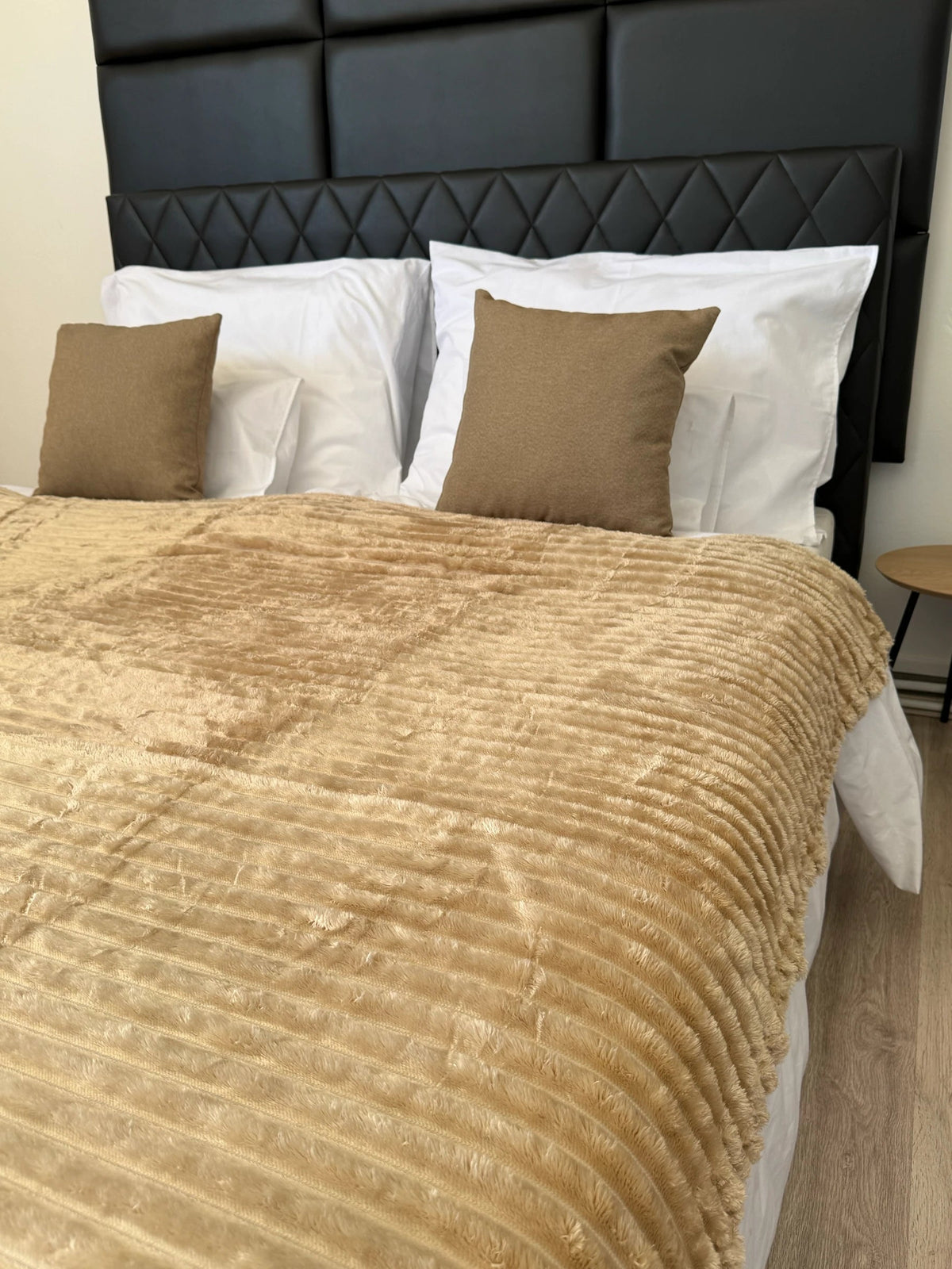 Medium brown soft blanket