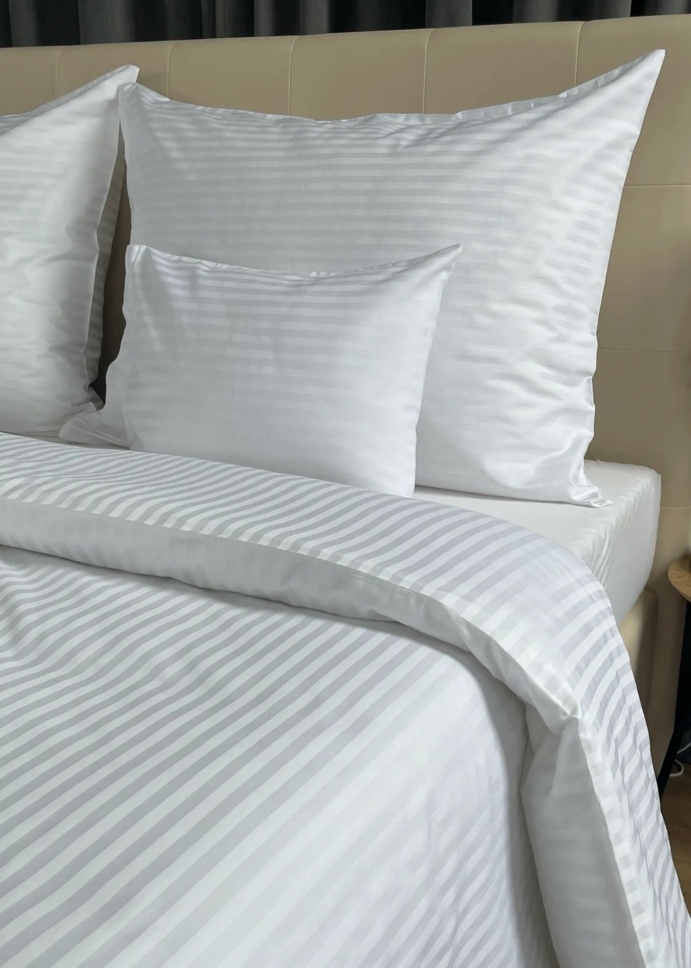 Hotel satin 1 cm striped bed sheet set 100% cotton - fold-over - set of 3 - 140 gr/m2 - packaged