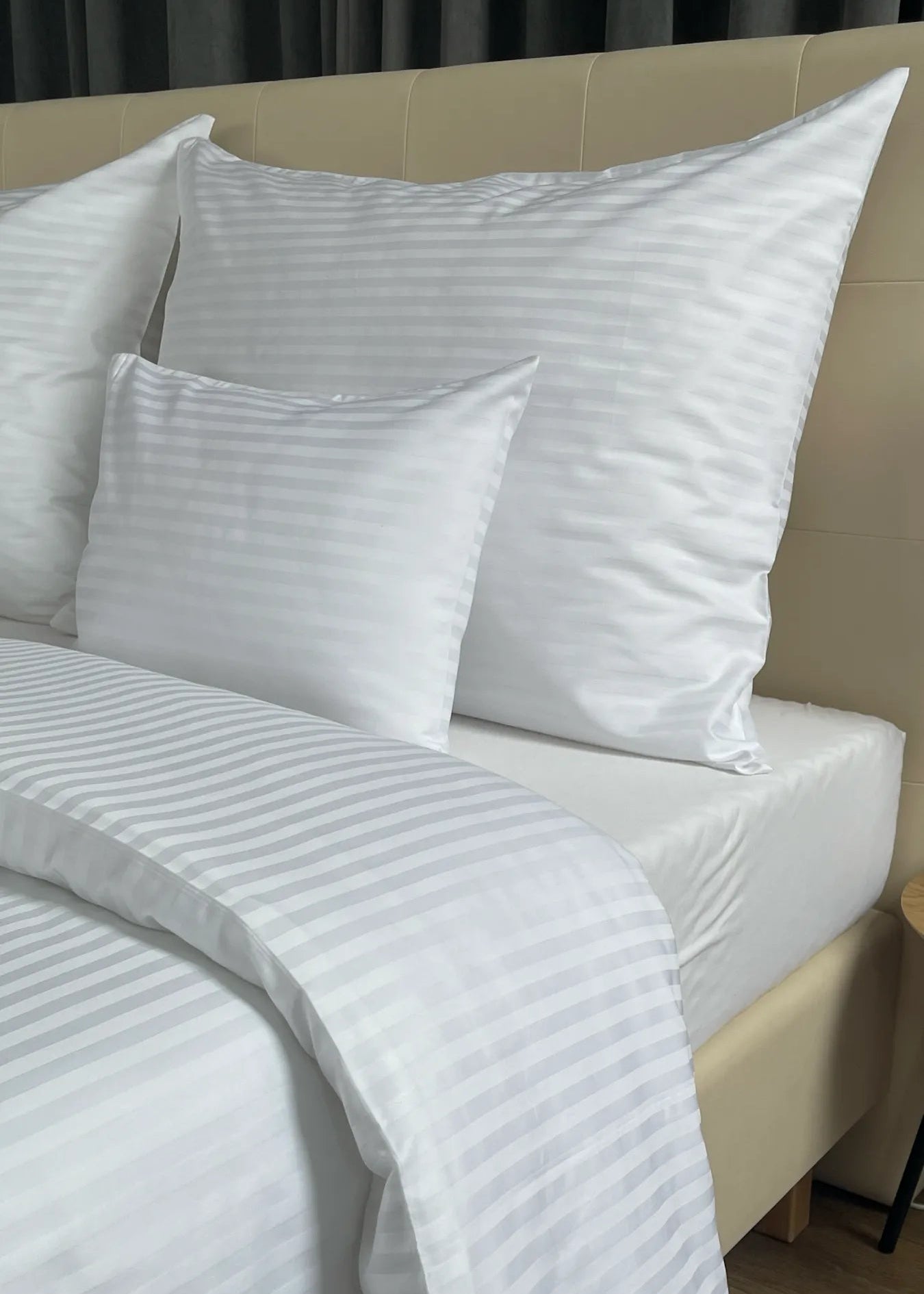 Hotel-Damast-Bettwäscheset mit 1 cm Streifen, 100 % Baumwolle, zum Umschlagen, 3er-Set, 140 g/m²