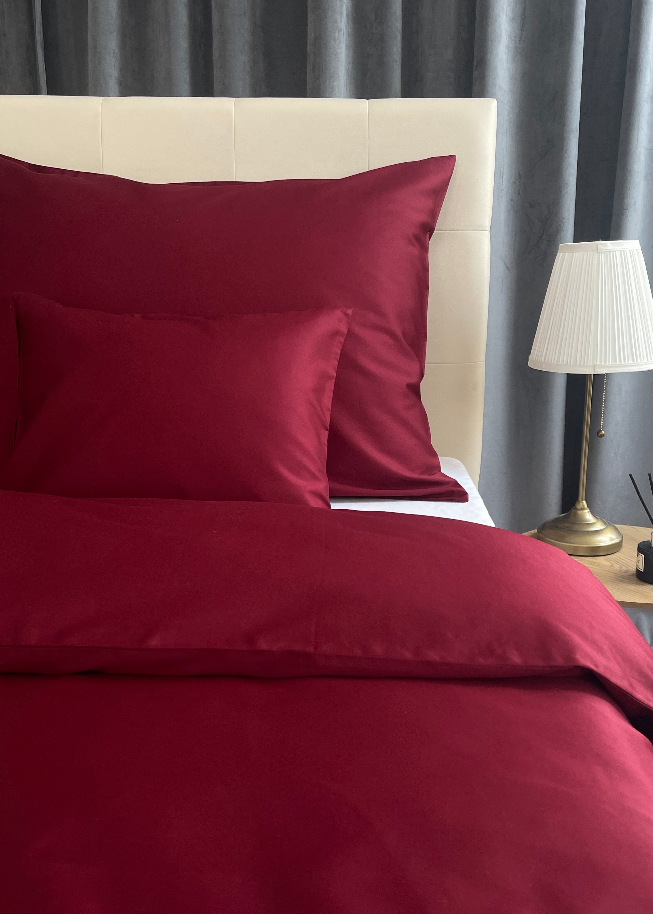 Mint solid satin bed linen set - TC 300