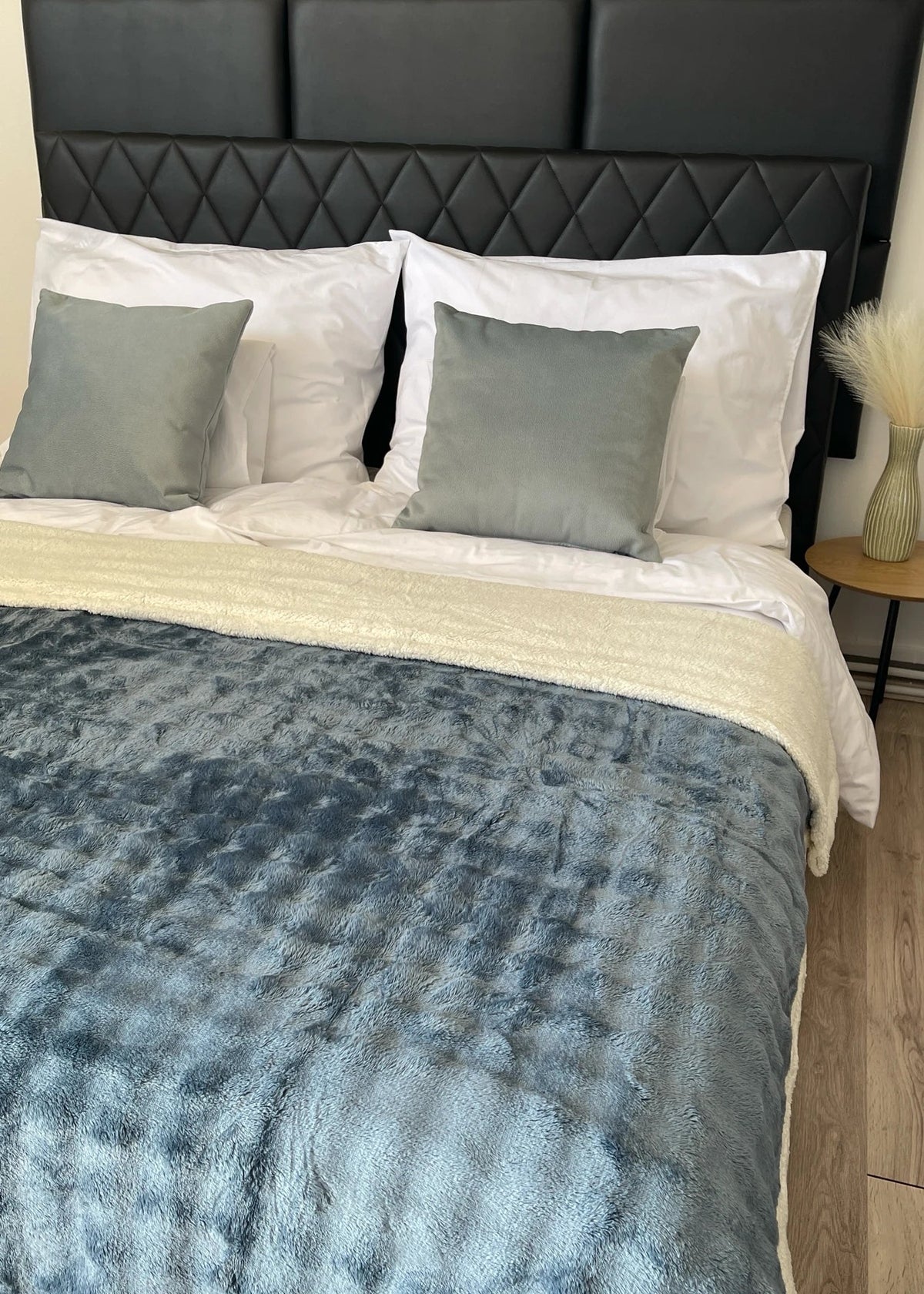 Medium brown soft blanket