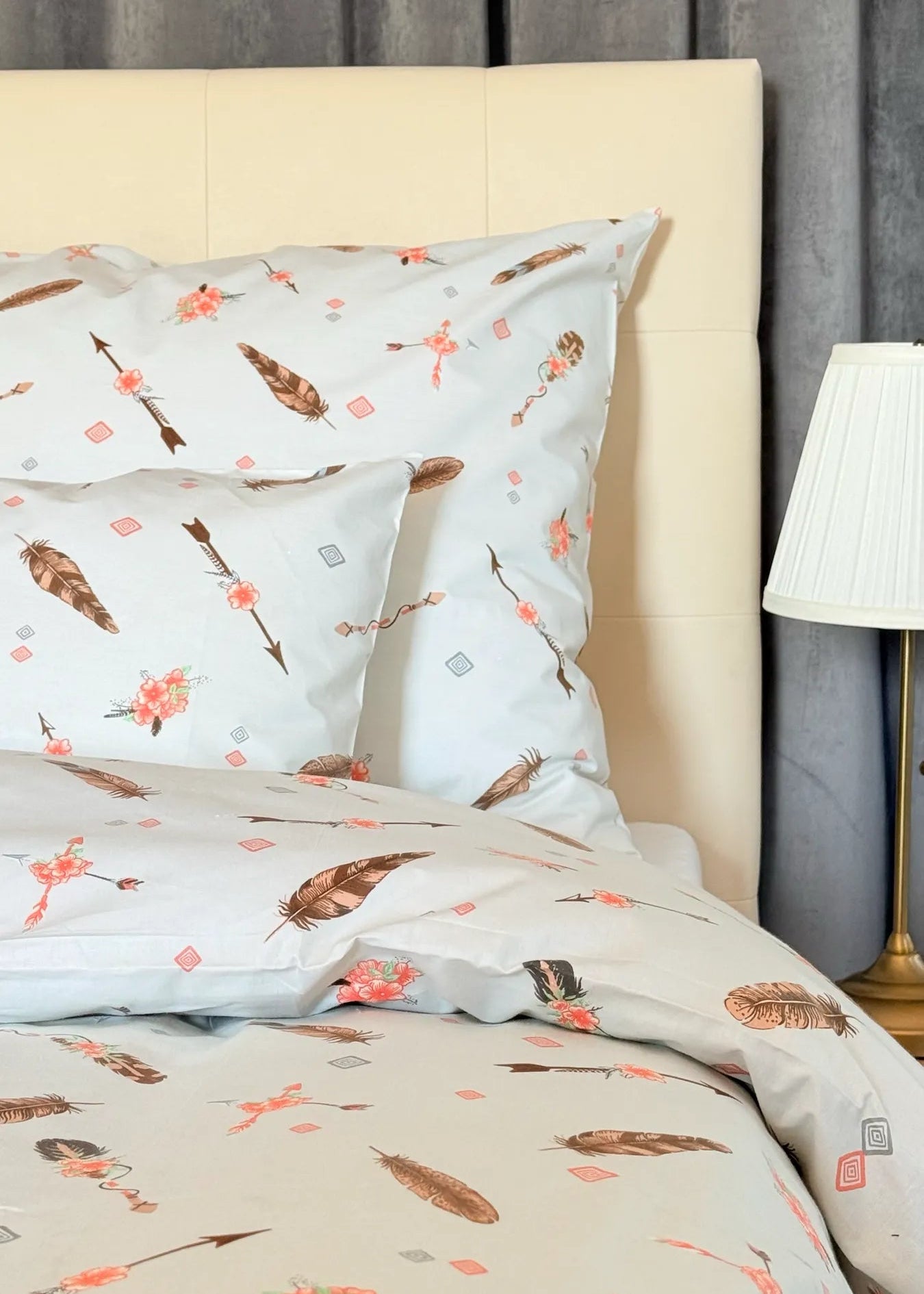 Boheme Grey Blush pamut ágyneműhuzat – tollas könnyedség
