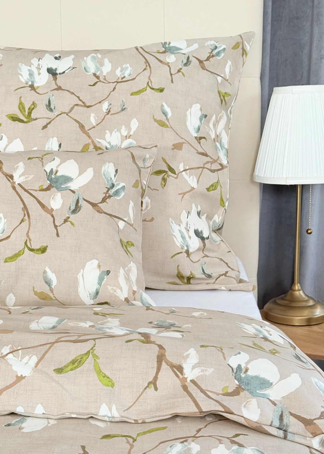 Mint solid satin bed linen set - TC 300