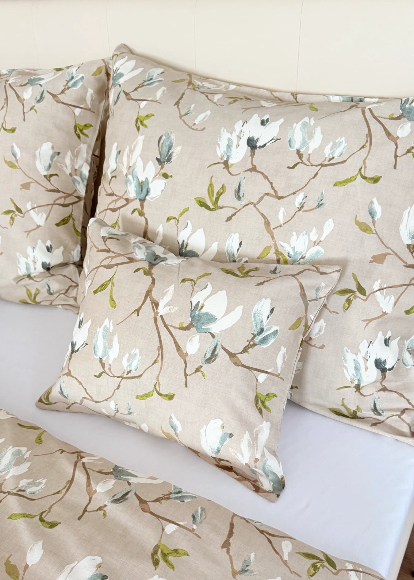 Mint solid satin bed linen set - TC 300