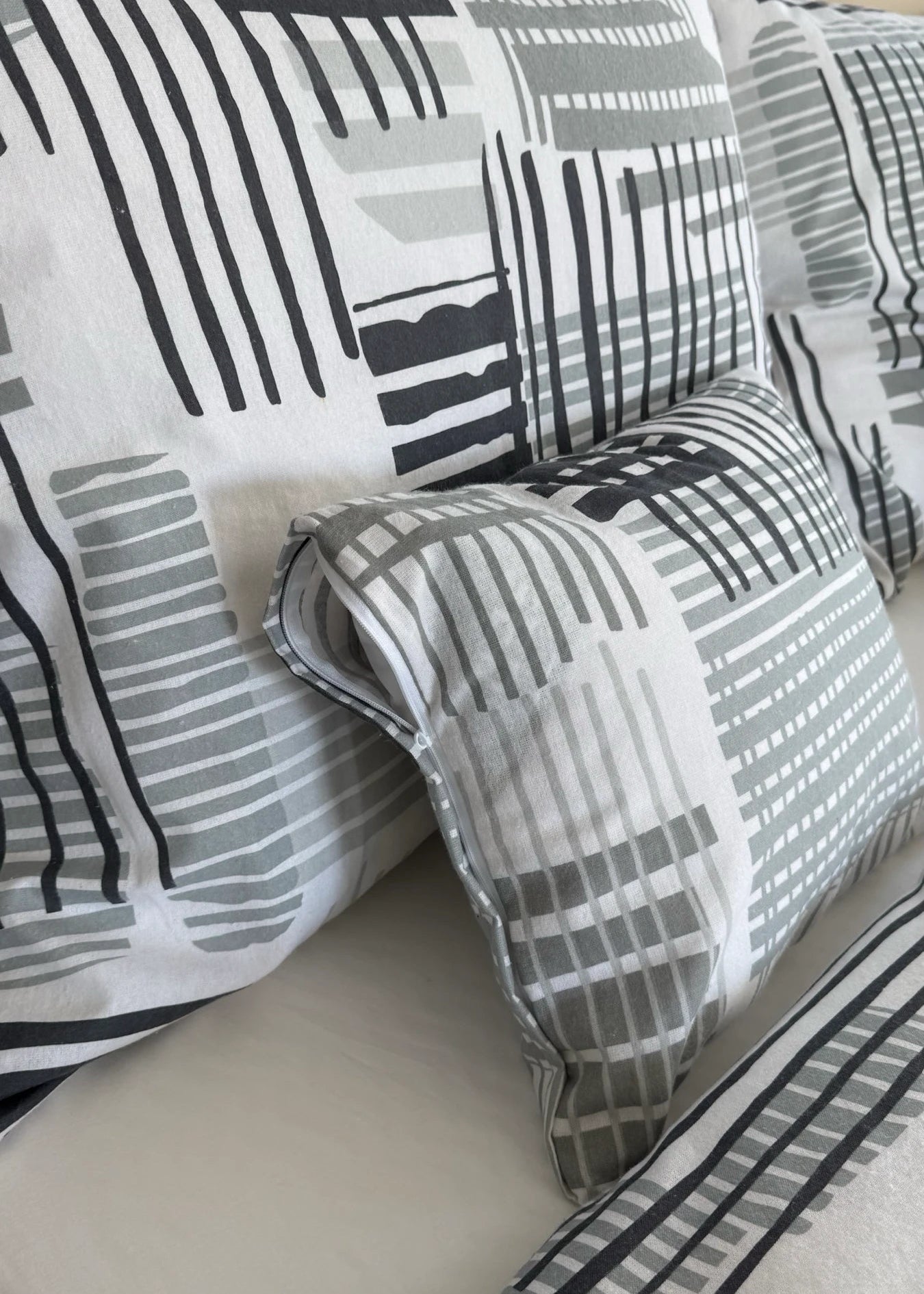 Flannel bedding set - 3 pieces - Grey/white