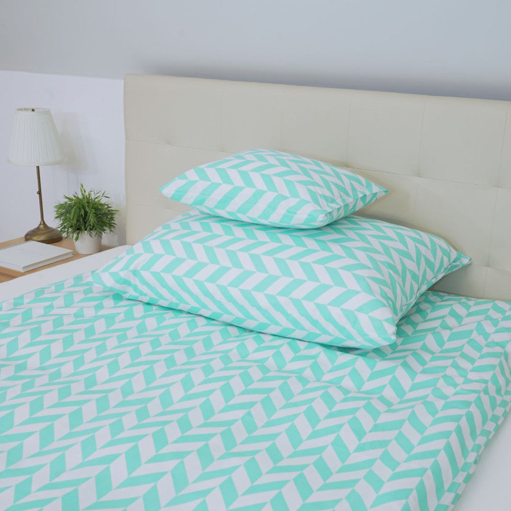Cotton bed sheet set - 3 pieces - Turquoise and white pattern
