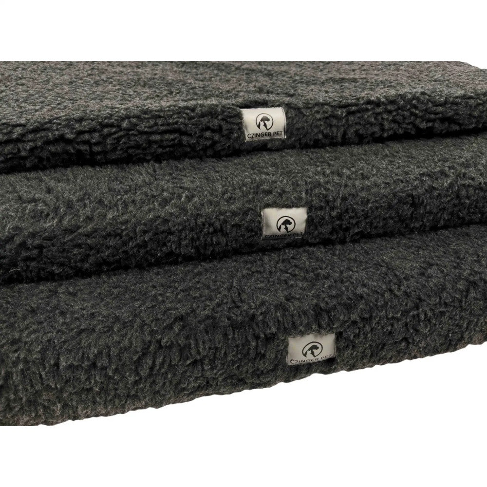 Hugo - furry dog ​​bed (mattress)