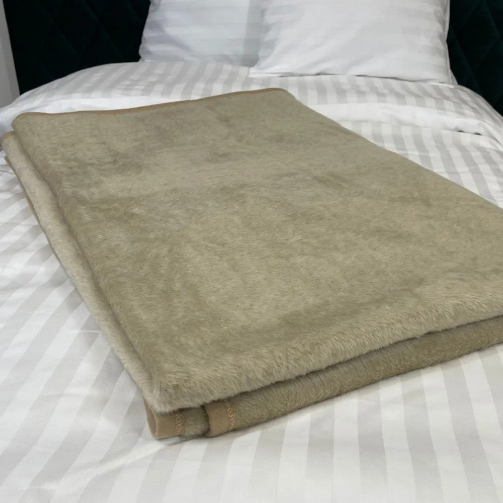 Cotton-Acrylic Hotel Blanket - Cream