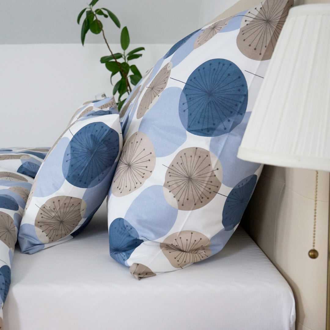Azure Bloom Baumwollbettwäsche - Frische und Eleganz