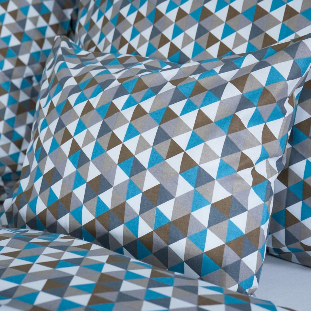 Cotton bed linen set - Blue triangle pattern