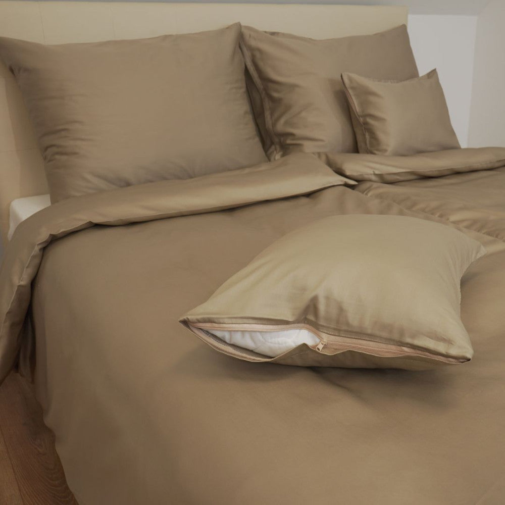 Hazelnut colored satin pillowcase and duvet cover - TC 250