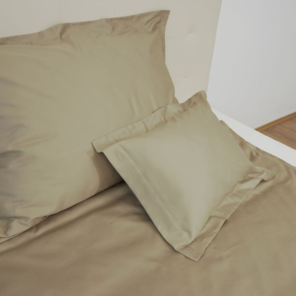Cotton sateen pillowcase with English edge - Hazelnut - TC 250