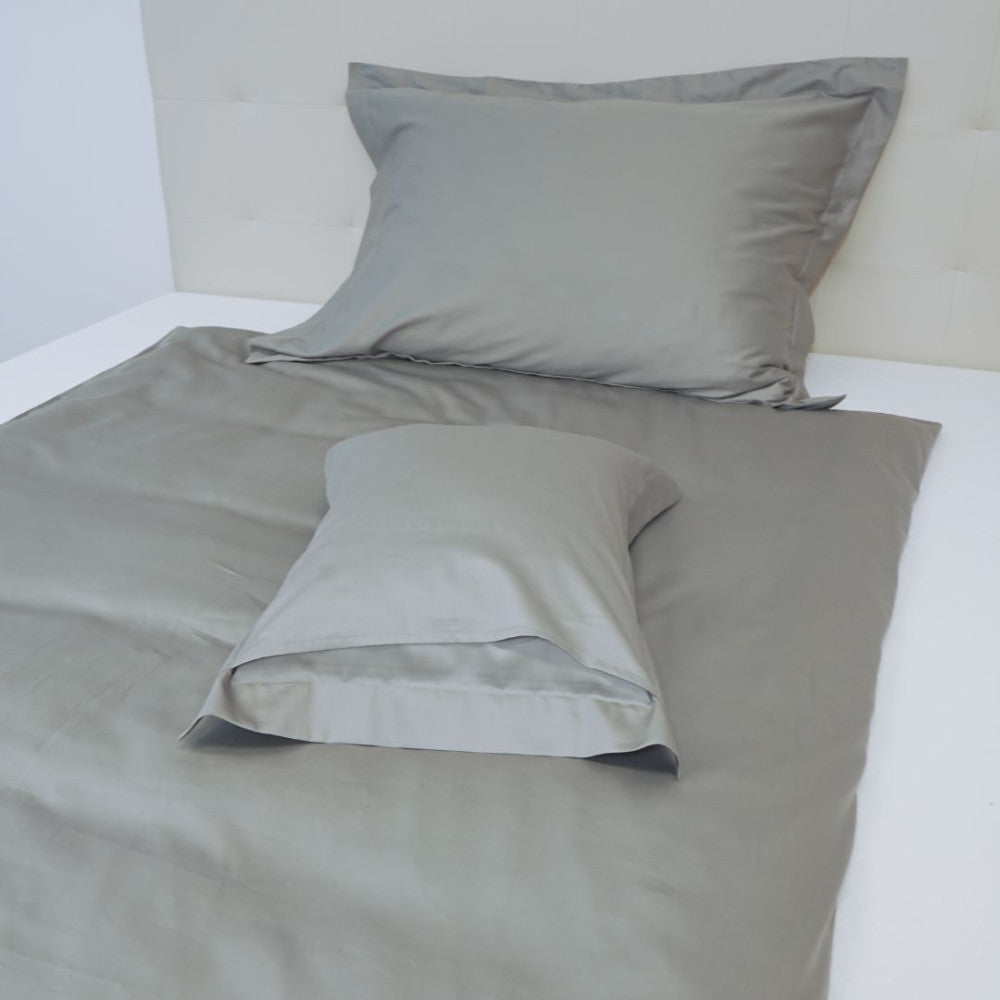 Pamutszatén kispárnahuzat angol széllel - Acél szürke - TC 250