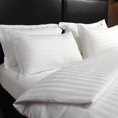 Hotel damask striped pillowcase – 100% Cotton - fold-over - 140 gr/m2 - packaged