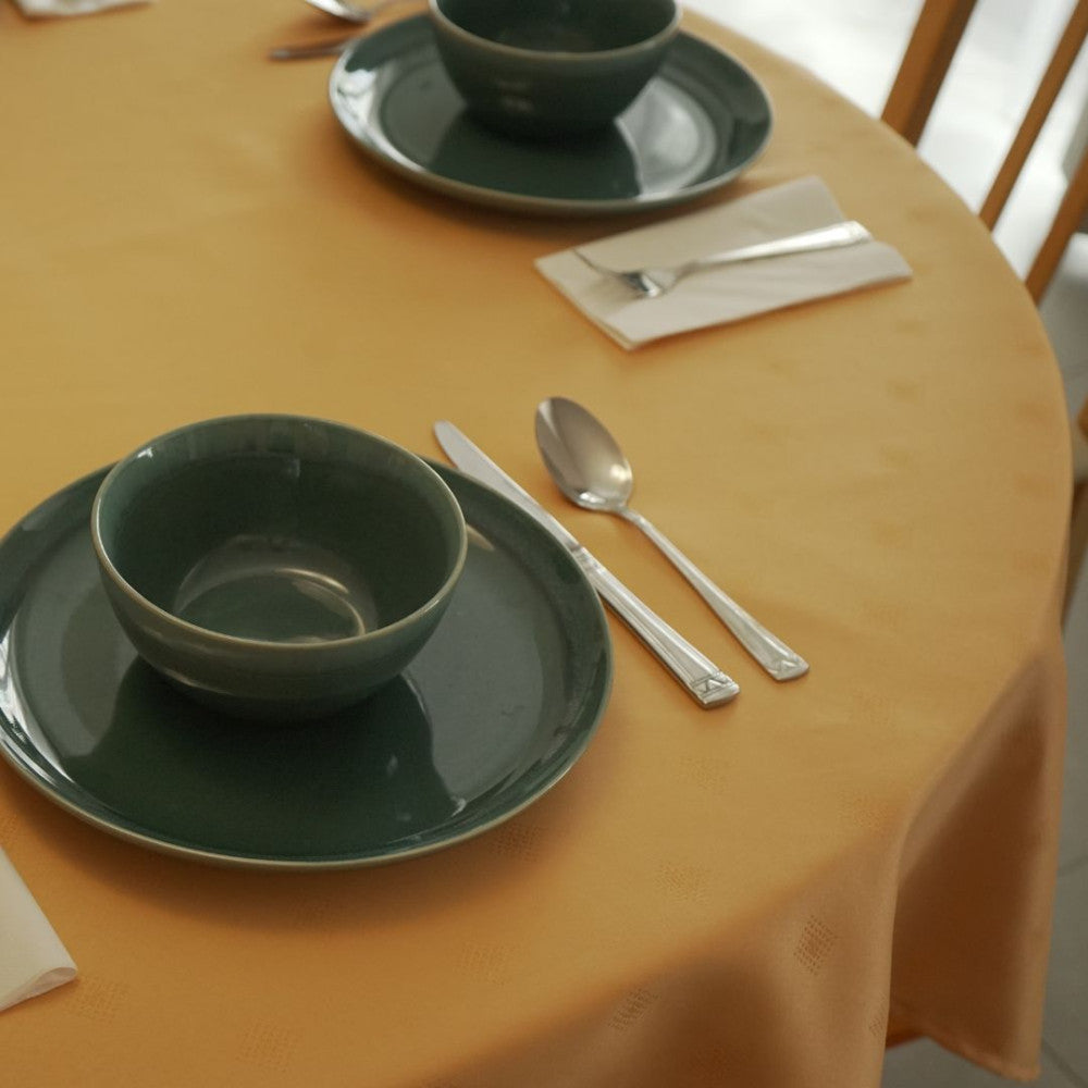 Stain-resistant tablecloth - 50% cotton - 50% polyester - Salmon