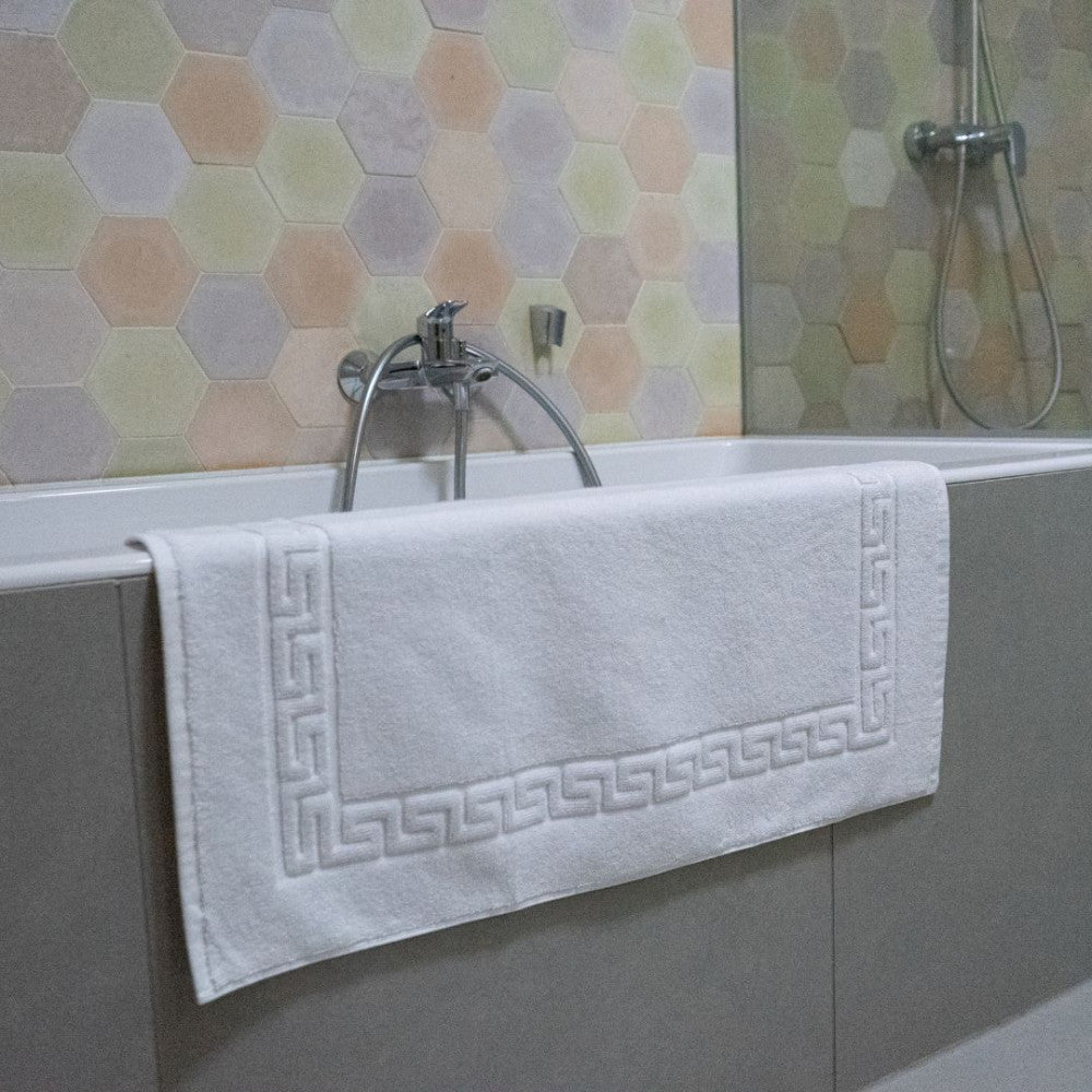 Bathtub exit - white frame - 700 gr/m2